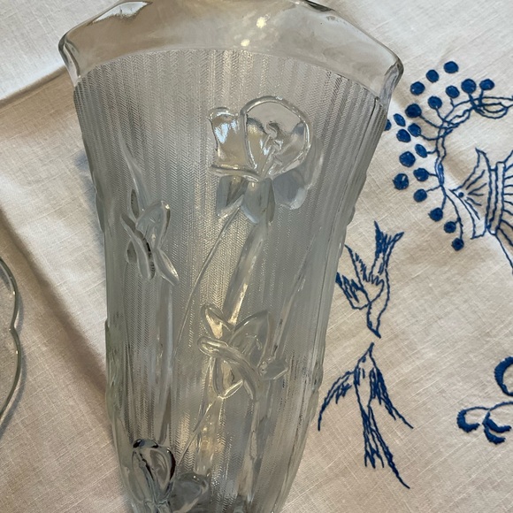Depression Glass Vase and Plate - Picture 6 of 10
